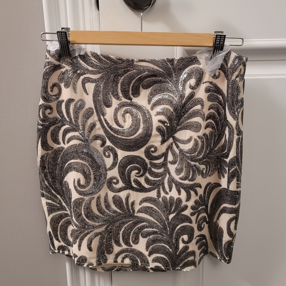 SEQUIN MINI SKIRT